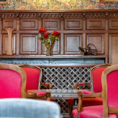 Le Cor De Chasse Hotel 2*