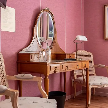 Le Cor De Chasse Hotel