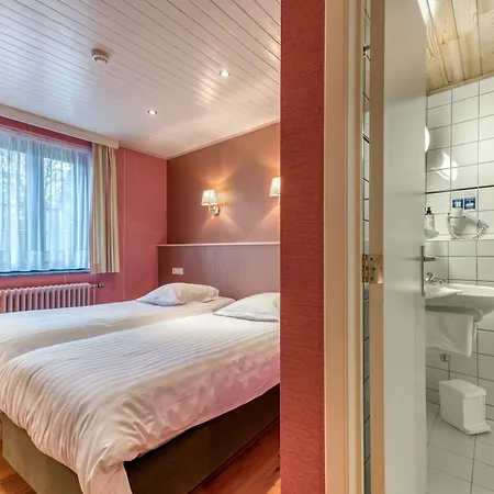 Le Cor De Chasse Hotel 2*