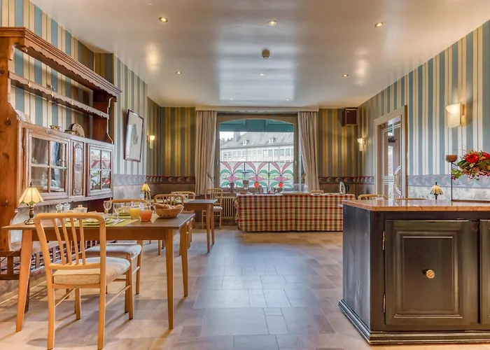 Hotel Le Cor De Chasse 2*