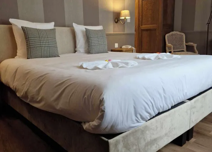 Hotel Le Cor De Chasse 2*